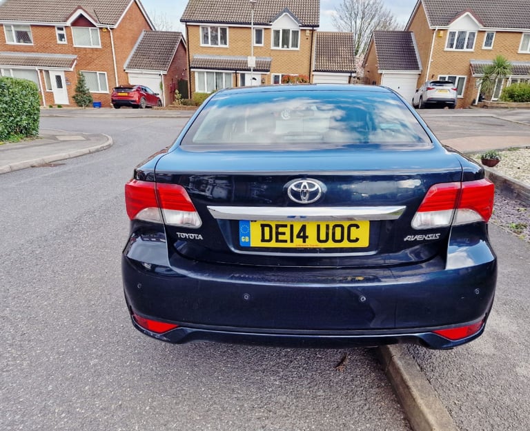 Top of the range Toyota Avensis 2.0 D4D Business Edition ICON plus D4D £35 Road Tax