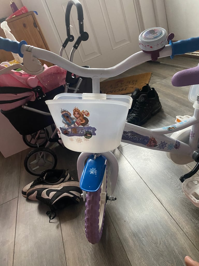 Girls bike and helmet 