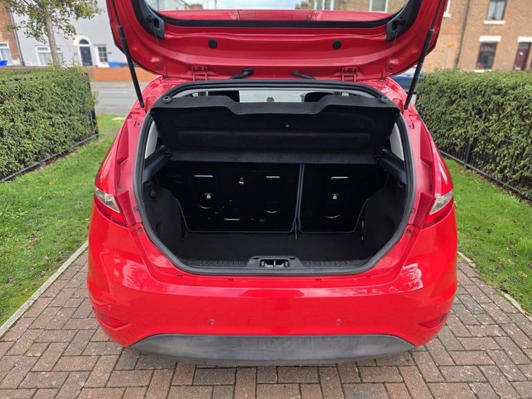 2011 Ford Fiesta 1.4 Zetec 5dr HATCHBACK PETROL Manual