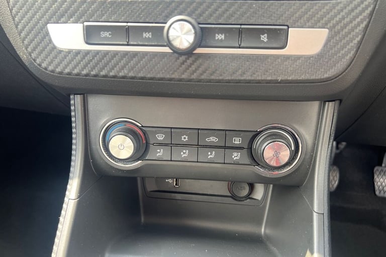 2020 20 MG MG ZS 1.5 VTI-TECH EXCLUSIVE SUV 5DR PETROL MANUAL EURO 6 (S/S) (106 