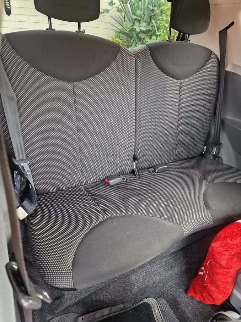 image for Toyota, AYGO, Hatchback, 2011, Manual, 998 (cc), 3 doors