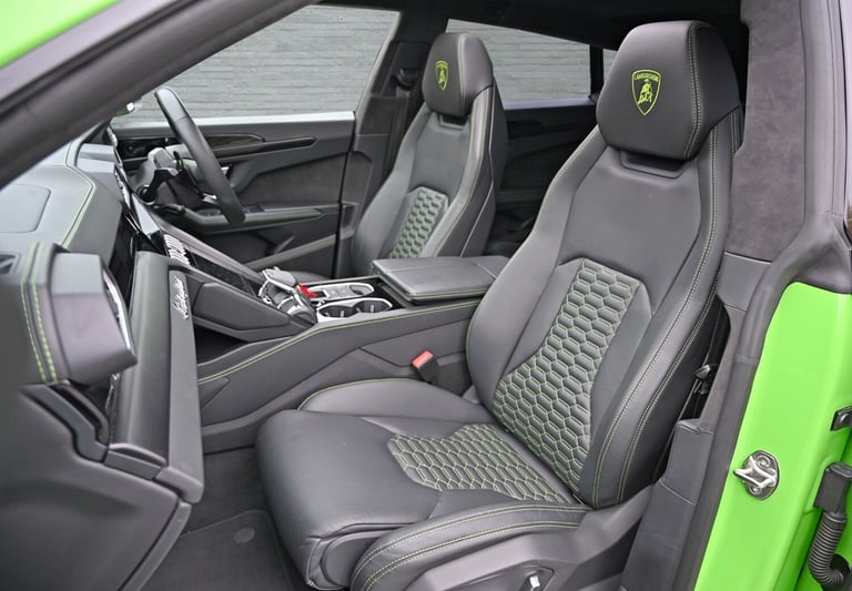 LAMBORGHINI URUS [URBAN NERO] 4.0T V8 BI-TURBO PETROL AUTO 4X4 2022 [71] GREEN