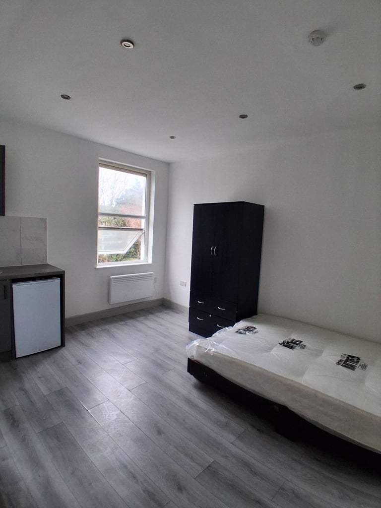 Lovely studio in UB6