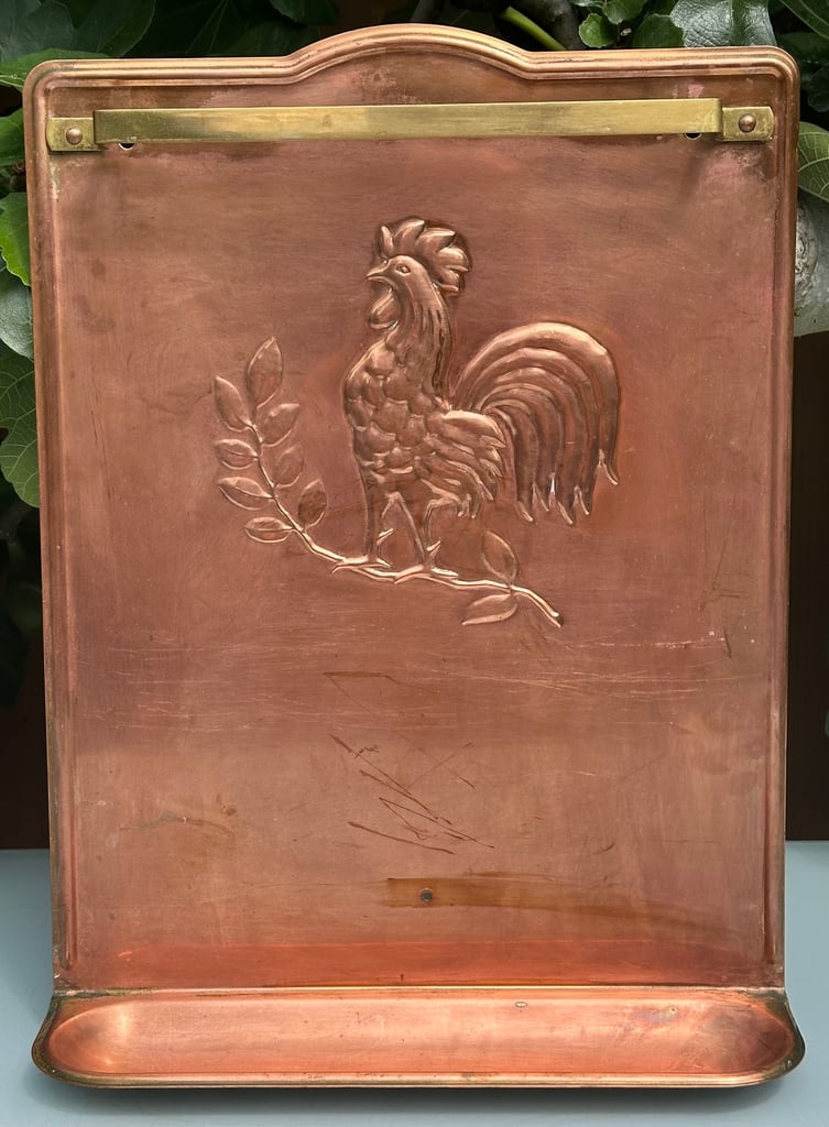 VINTAGE FRENCH COPPER KITCHEN UTENSIL RACK, COQ, COCKEREL HANGING RAIL - 49x37cm - WILL POST!