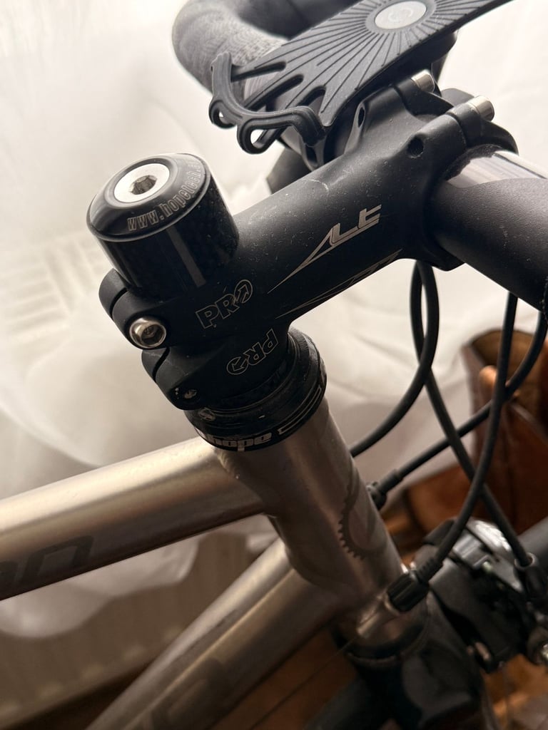 Custom Built Road Bike – Titanium – Shimano 105 Groupset - Carbon Forks
