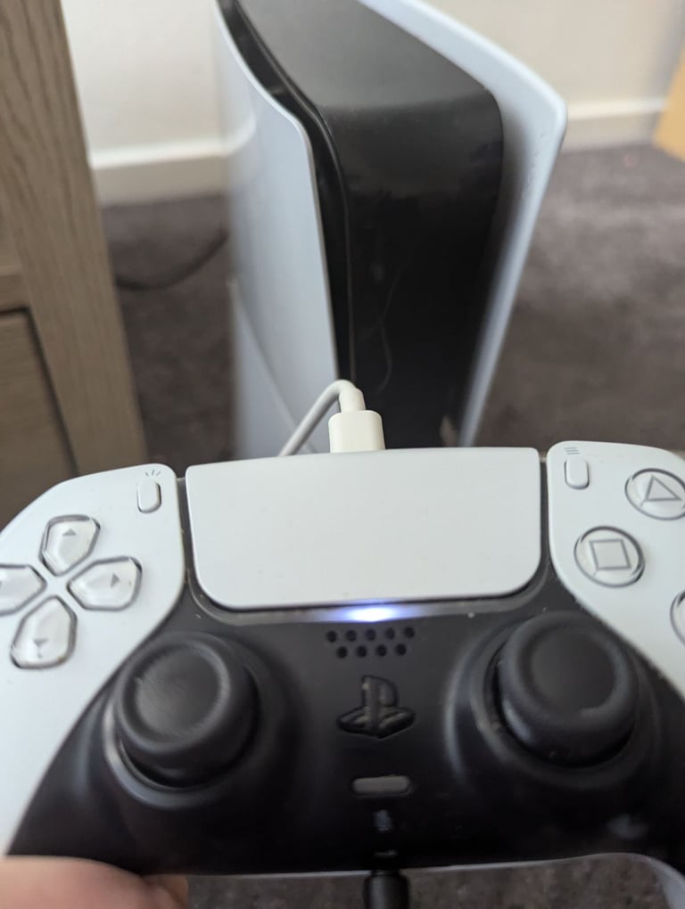 Ps5 slim disc version with controller - 1TB