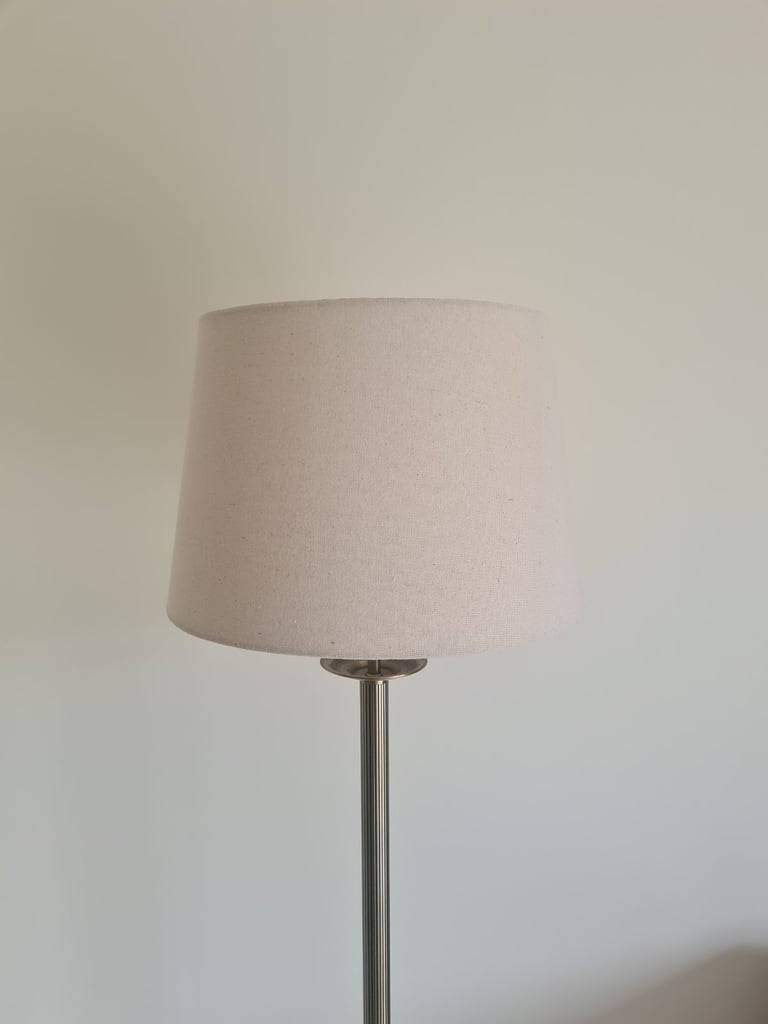Floor lamp