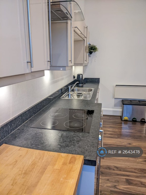 2 bedroom flat in Atlas Mill, Bolton, BL1 (2 bed) (#2643478)