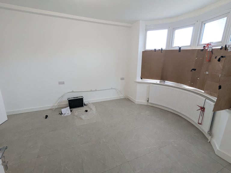 Selection of brand new en-suite rooms to rent in South Harrow. Large kitchen, garden and parking