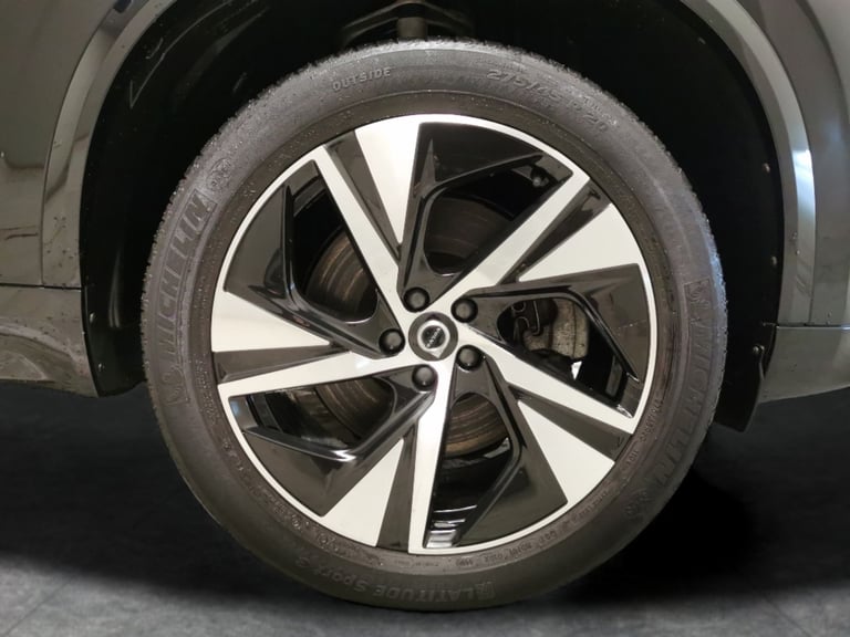 2019 Volvo XC90 2.0h T8 Twin Engine 11.6kWh R-Design SUV 5dr Petrol Plug-in Hybrid Auto 4WD Suv P...