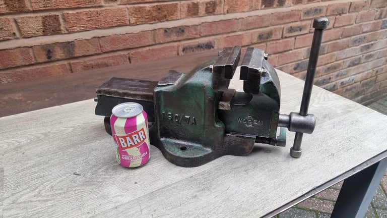 image for Woden 190/7A Vintage Quick Release Engineering Bench Vice 