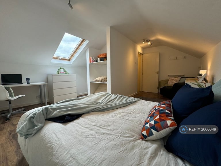 5 bedroom house in Gainsborough Road, Liverpool, L15 (5 bed) (#2666849)