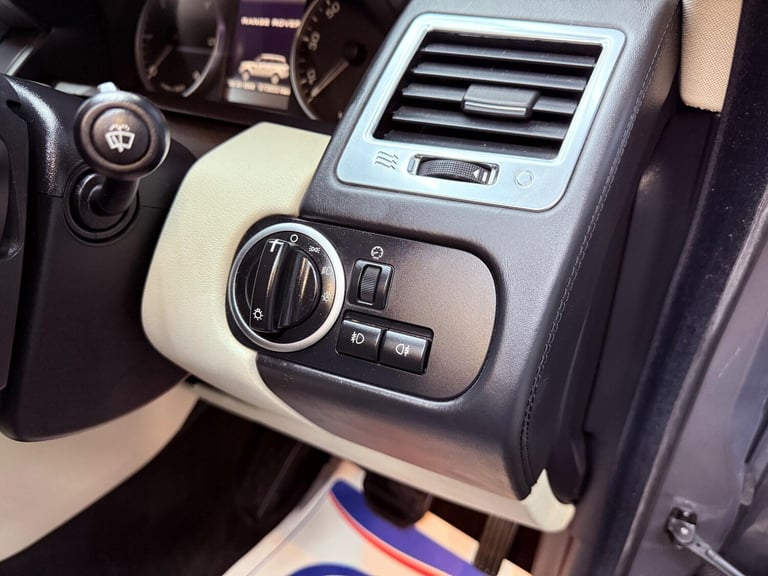 2011 Land Rover Range Rover Sport 3.0 TD V6 Autobiography Sport CommandShift 4WD Euro 5 5dr ESTAT...