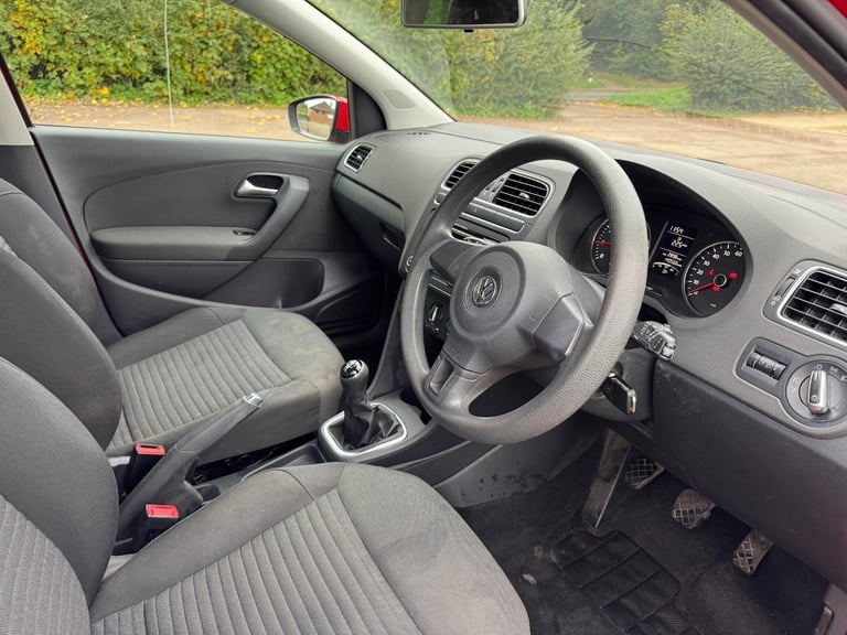 VOLKSWAGEN POLO 1.2 MATCH 60 MANUAL 5DR HATCHBACK 2014 [14] RED