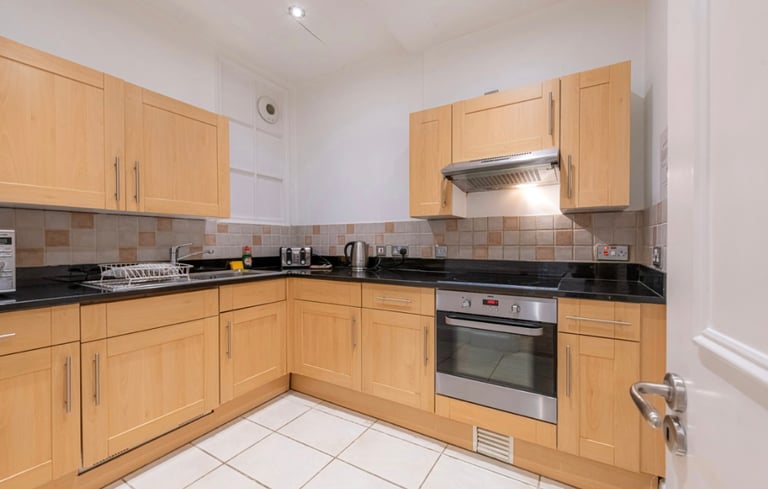 Mayfair (17) - 1 Bedroom Apartment - Short Lets - W1J - 1715 per week 