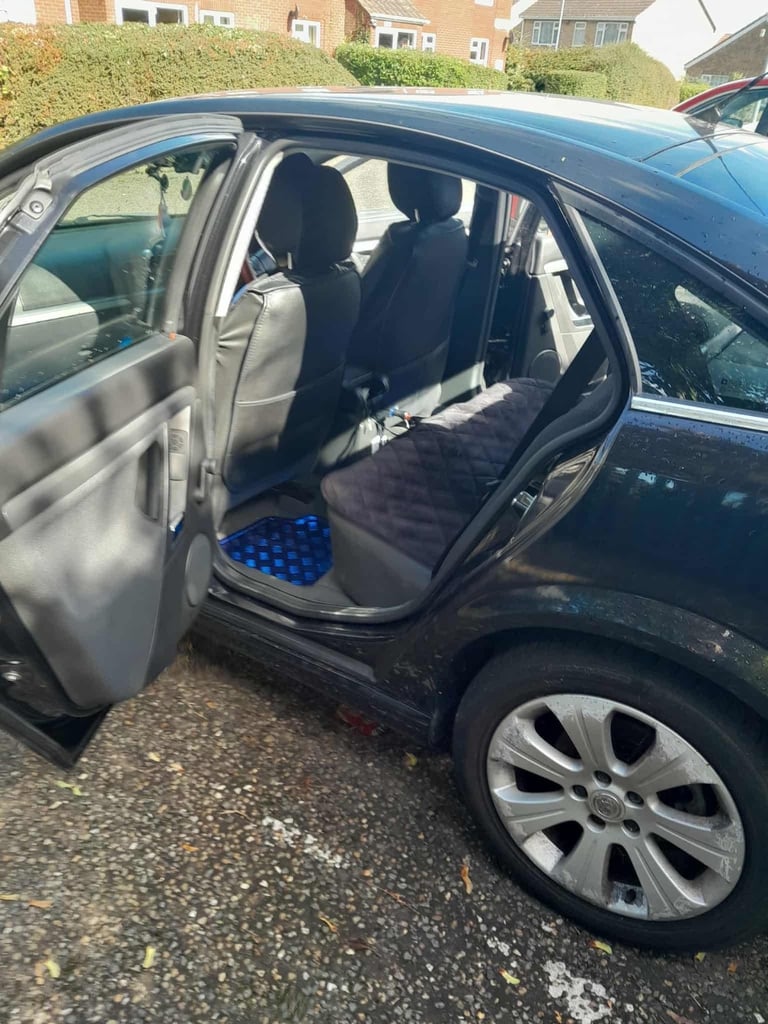 Vauxhall, VECTRA, Hatchback, 2007, Manual, 1796 (cc), 5 doors