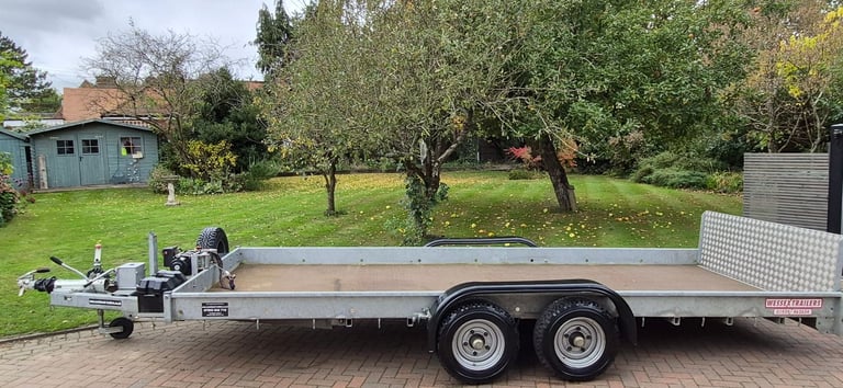 PLANT TRAILER CAR WESSEX MACHINE FARM TILT FLAT BED FREE IFOR WILLIAMS KEY RING