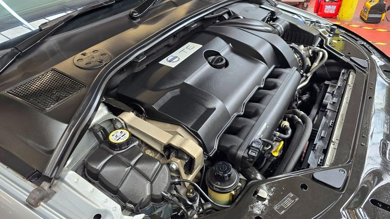  Volvo V70 3.0 T6 R-Design Geartronic AWD Petrol Automatic