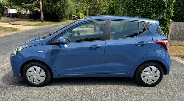 2017(67) HYUNDAI i10 1.0 SE FSH LONG MOT JUST SERVICED RUNS/DRIVES GREAT BARGAIN
