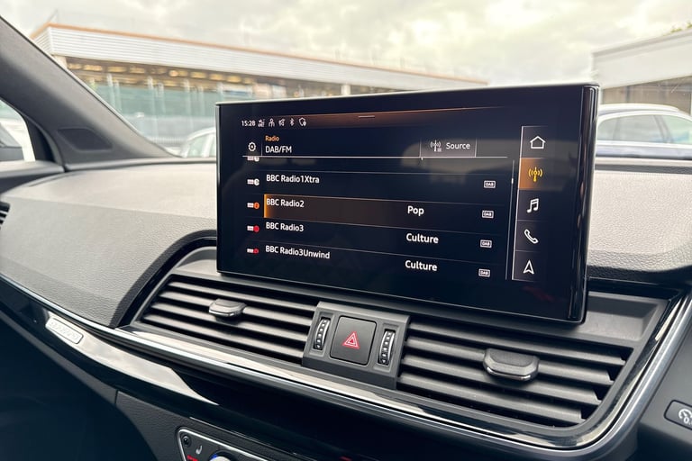 2022 Audi Q5 Edition 1 40 TDI quattro 204 PS S tronic SUV DIESEL Automatic