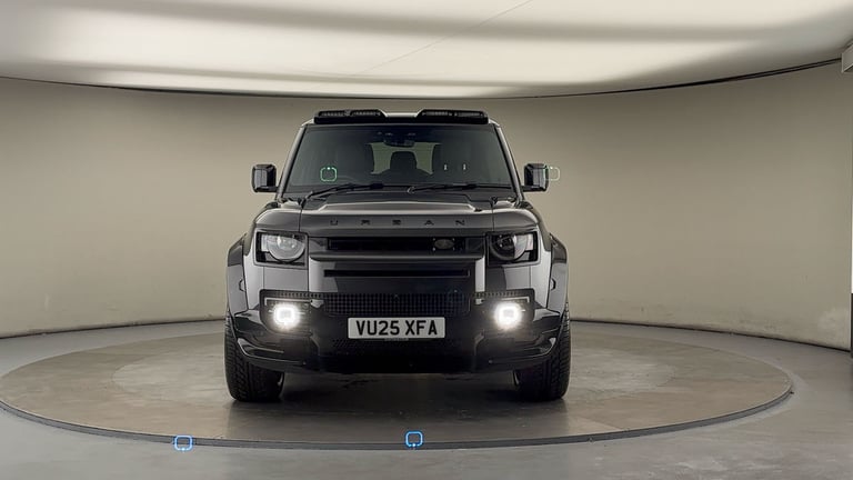 2025 Land Rover Defender 3.0 D250 X-Dynamic SE 90 3dr Auto ESTATE DIESEL Automatic
