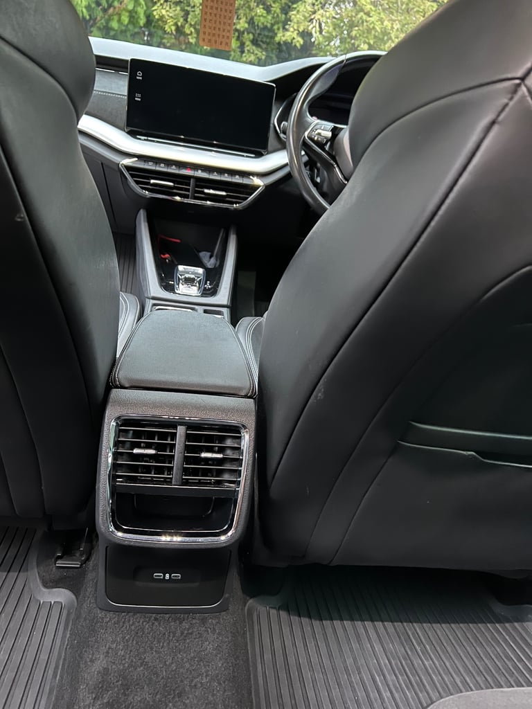 Skoda, OCTAVIA, Estate, 2021, Semi-Auto, 1395 (cc), 5 doors