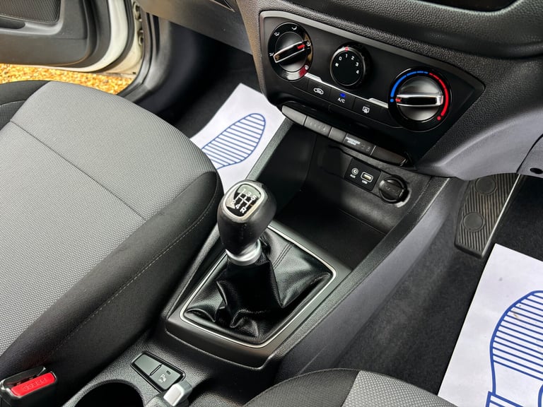 2017 Hyundai i20 1.2 SE Coupe 3dr Petrol Manual Euro 6 (84 ps) Petrol