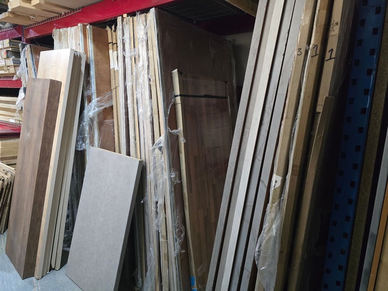 Wren Luxury laminate Kitchen Worktop and TekWall / Splashback in Purbeck - priced to clear