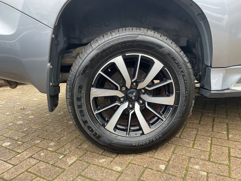 2019 Mitsubishi Shogun Sport 2.4 DI-DC 4 5dr Auto 4WD ESTATE DIESEL Automatic