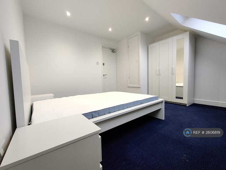 4 bedroom house in Farnborough Avenue, London, E17 (4 bed) (#2606819)