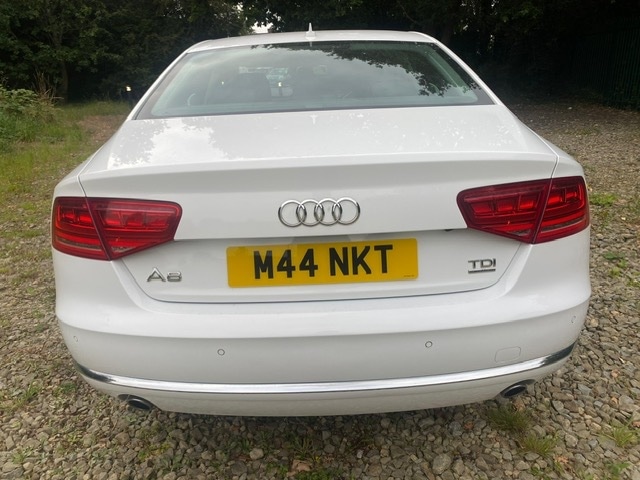 2011 Audi A8 3.0 TDI Quattro SE TIP Auto - 20'' ALLOY WHEELS - FULLY LOADED - 6 STAMPS SALOON Die...