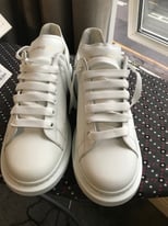 ALEXANDER MCQUEEN WHITE TRAINERS SIZE 10 