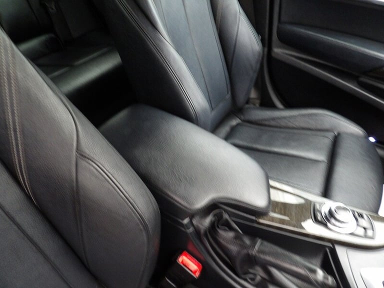 2013 BMW 3 Series 328i Luxury 5dr Step Auto HATCHBACK PETROL Automatic