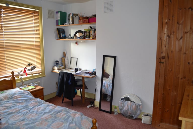 Beautifully Presented 4 Bedroom House