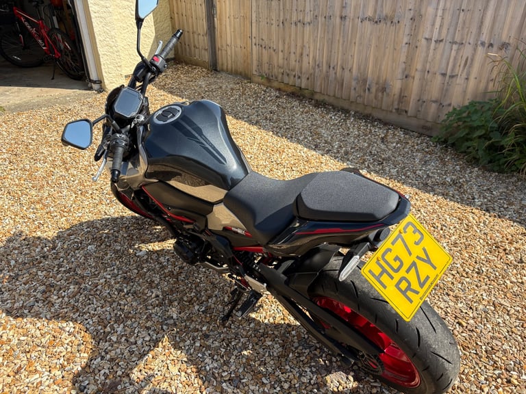 Kawasaki, Z, 2024, 948 (cc)