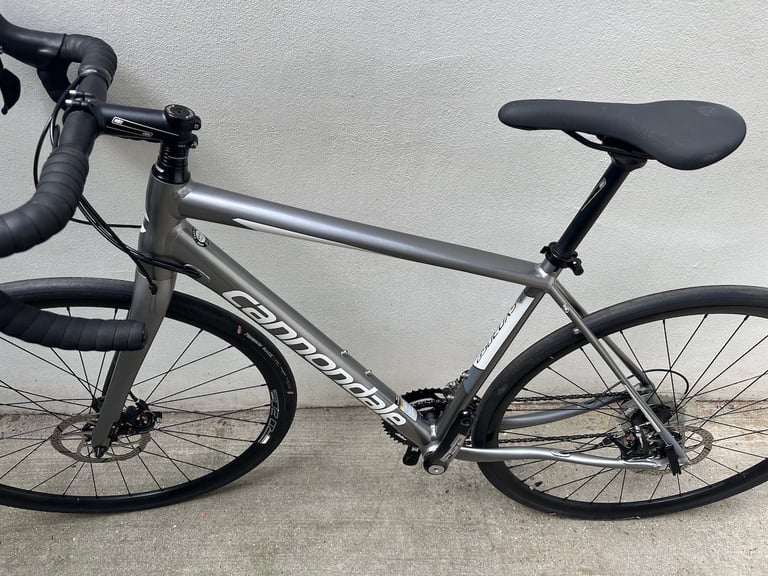 Cannondale Synapse 105 Disc Alu/Carbon Road Bike 6 Month WARRANTY!! (21"/54cm)