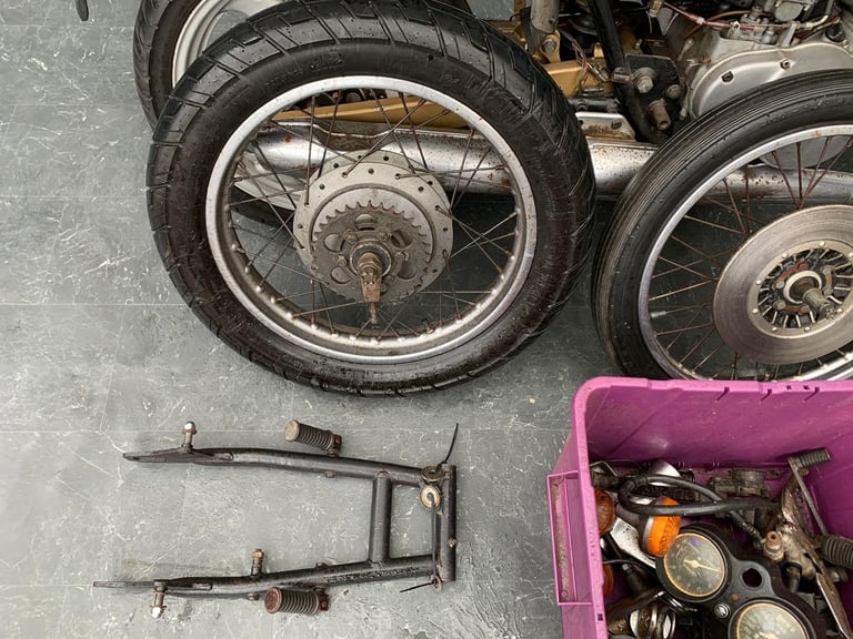 SUZUKI GT500 1976 CLASSIC RESTORATION PROJECT HPI CLEAR