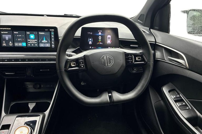 2025 MG MG3 1.5 Hybrid Trophy 5dr Auto HATCHBACK PETROL/ELECTRIC Automatic