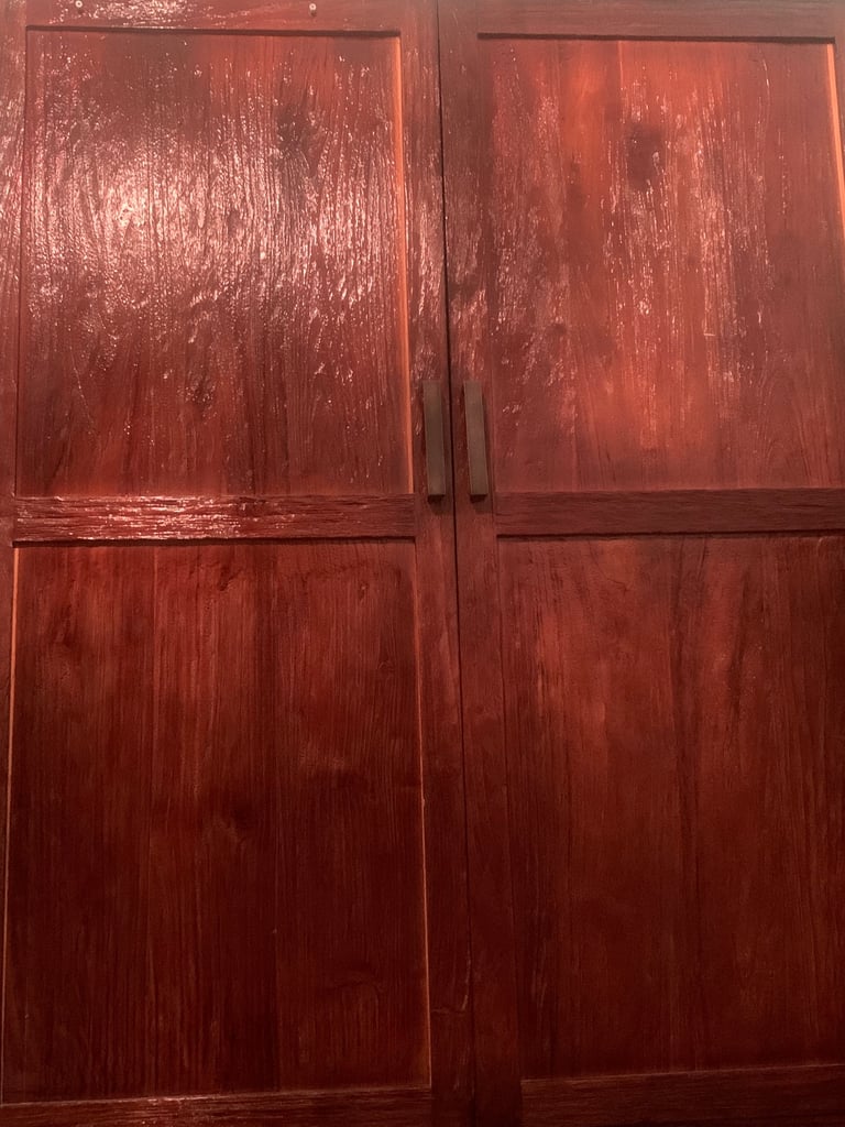 Wardrobe 