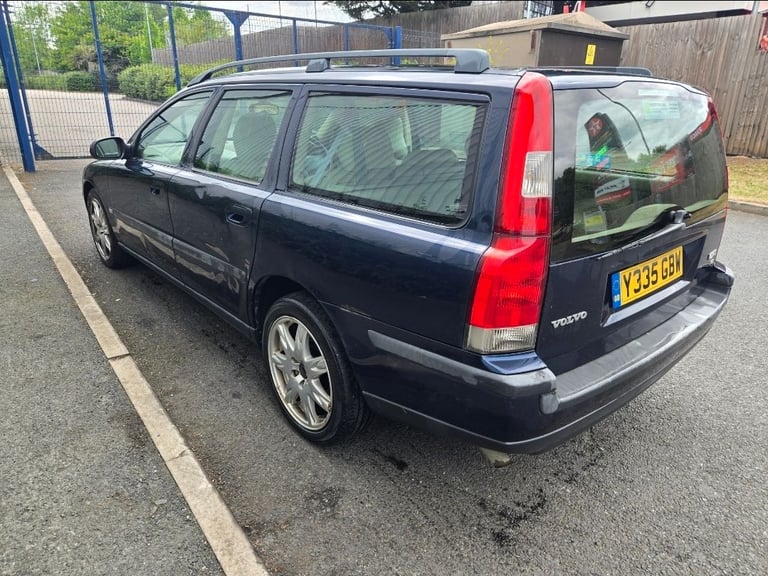 Volvo, V70 T5, Estate, 2001, Automatic, 2319 (cc), 5 doors