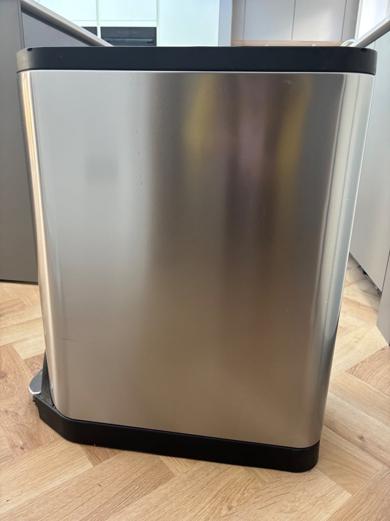 Superhuman 40L Butterfly Pedal Bin