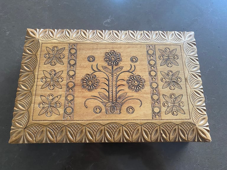 Carved Wooden Storage/Trinket box - new condition