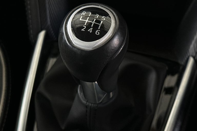 2022 Mazda Mazda2 98582 Hatchback Petrol Manual