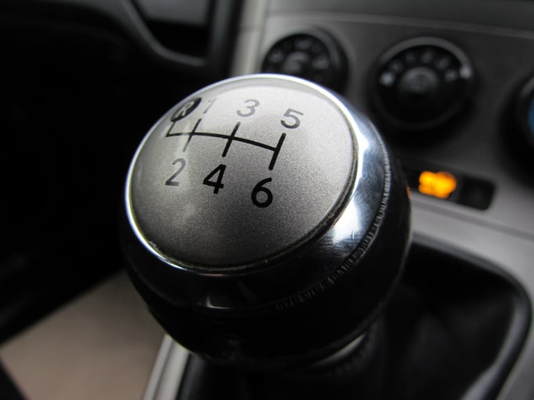 2009 Toyota Auris 1.33 Dual VVTi T3 5dr HATCHBACK Petrol Manual