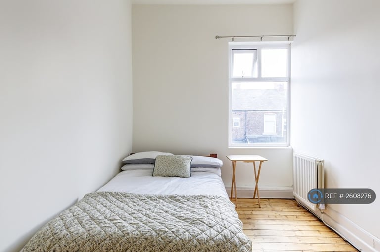 3 bedroom house in Abbey Hey Lane, Abbey Hey, Manchester, M18 (3 bed) (#2608276)