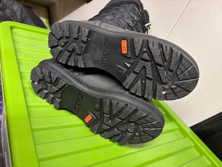 Clarks gore tex boots