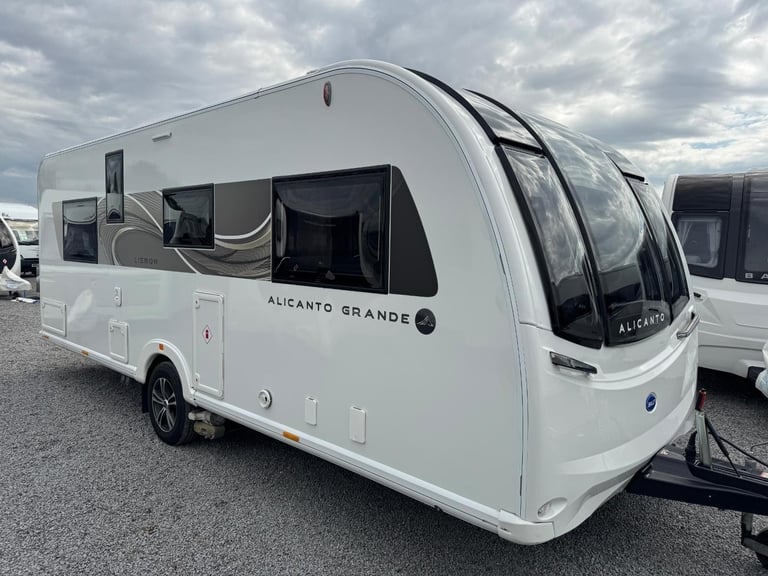 Bailey Alicanto Grande Lisbon / 4 2024