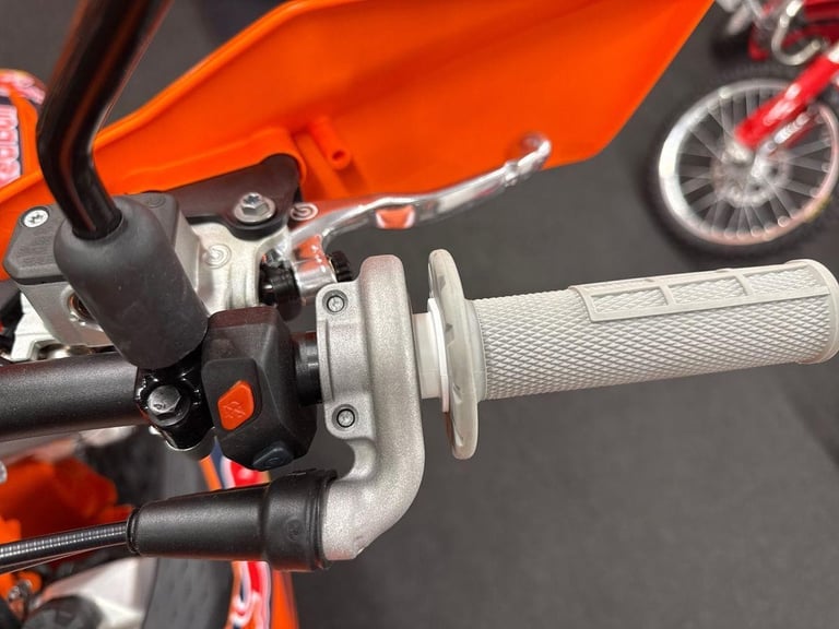2025 KTM Offroad Enduro 450 EXC-F CHAMPION EDITION orange Manual