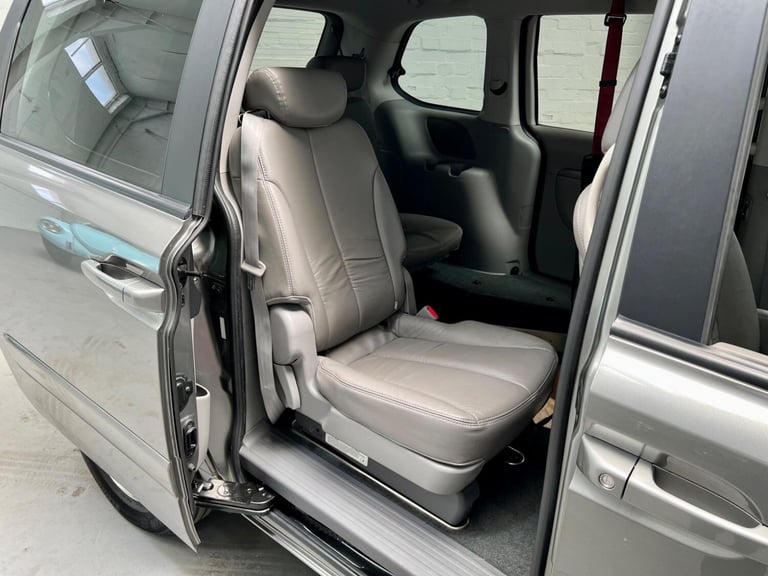 2010 Kia Sedona 2.2 CRDi 3 5dr MPV Diesel Manual