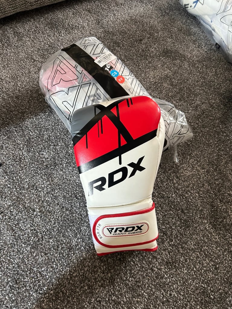 image for 16oz training gloves 
